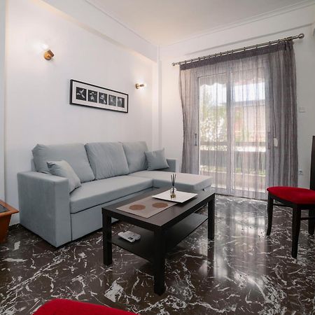 Local Urban Living 2Bd Apartment In Афины Экстерьер фото
