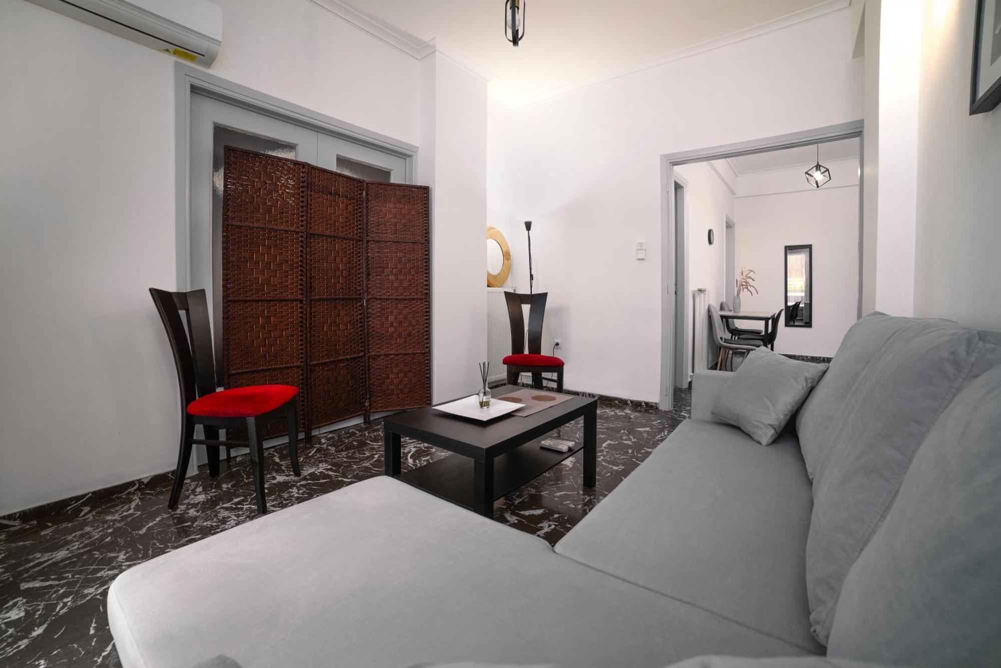 Local Urban Living 2Bd Apartment In Афины Экстерьер фото
