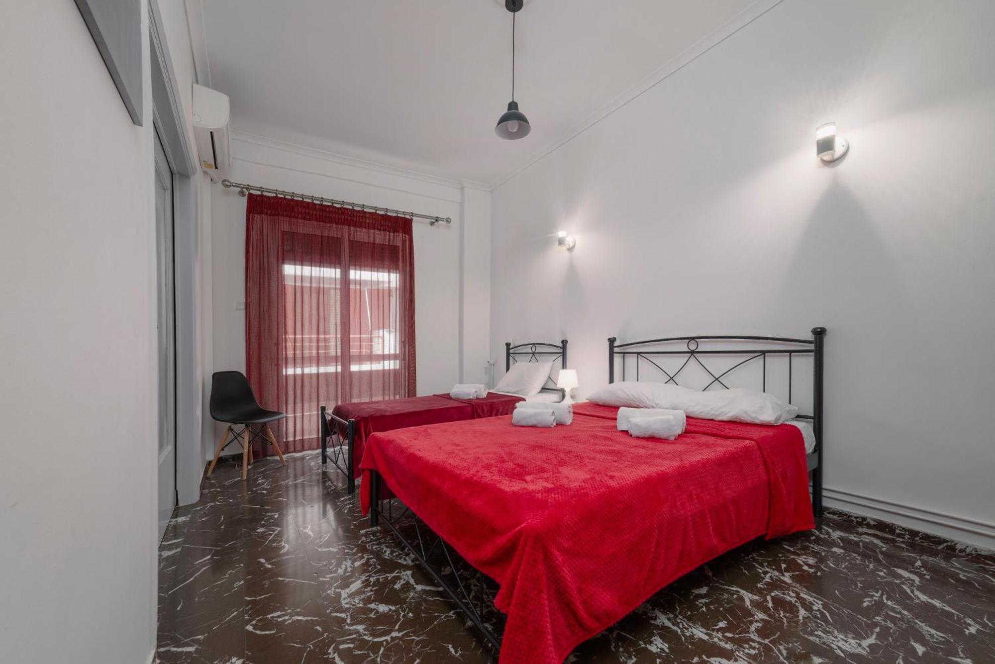 Local Urban Living 2Bd Apartment In Афины Экстерьер фото