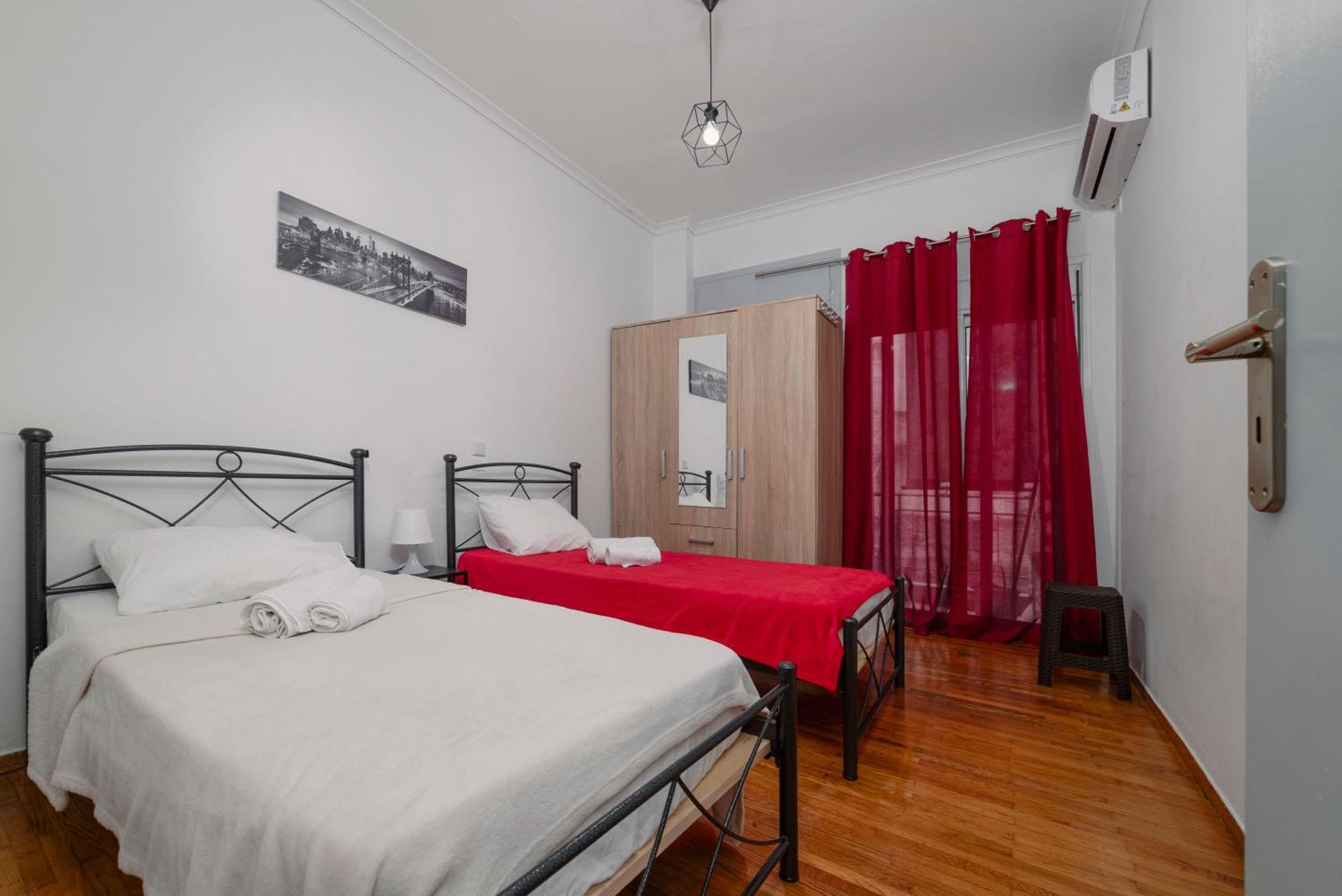 Local Urban Living 2Bd Apartment In Афины Экстерьер фото