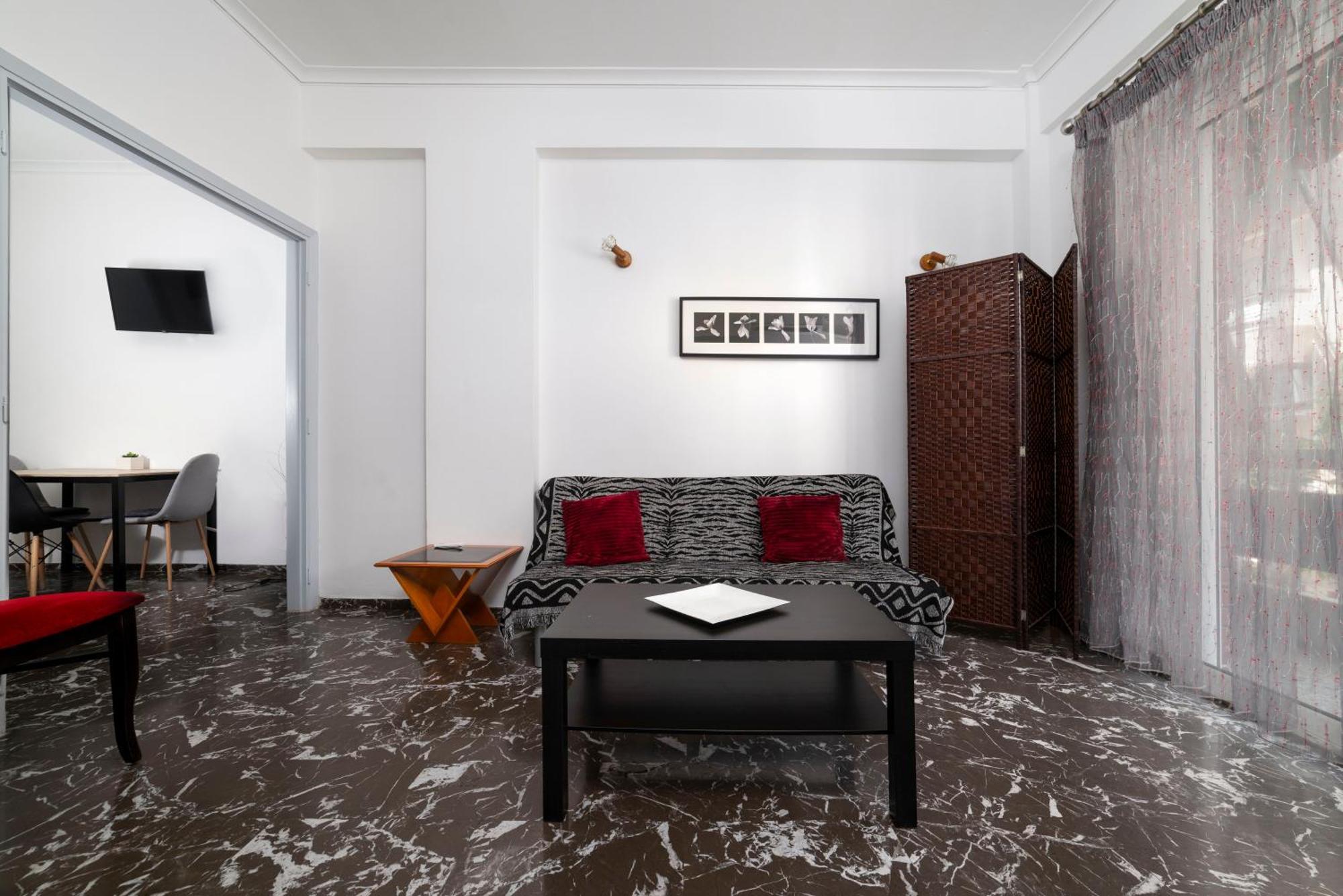 Local Urban Living 2Bd Apartment In Афины Экстерьер фото