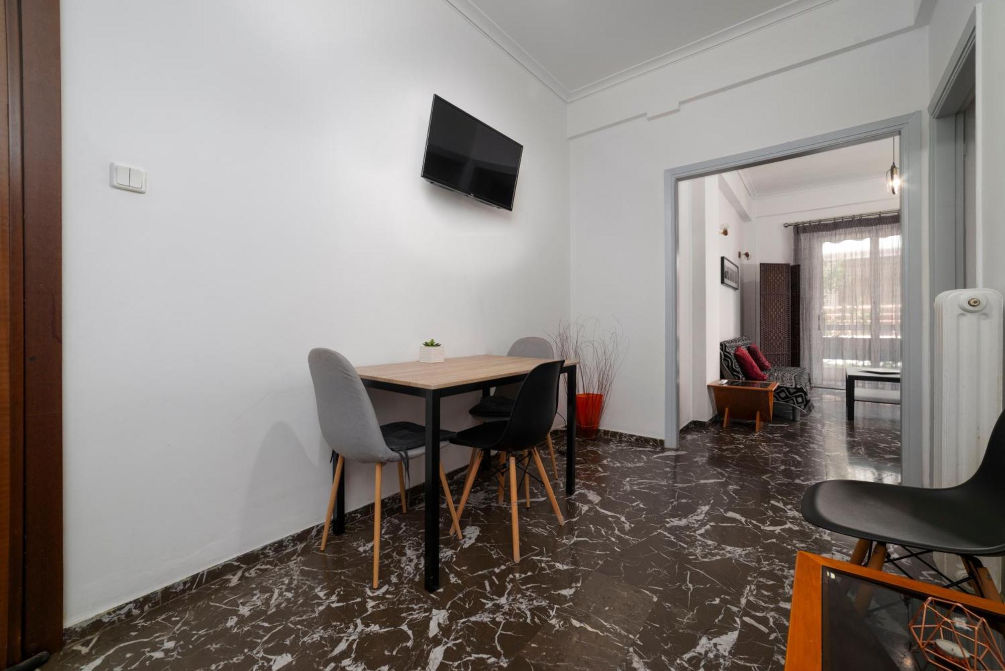 Local Urban Living 2Bd Apartment In Афины Экстерьер фото