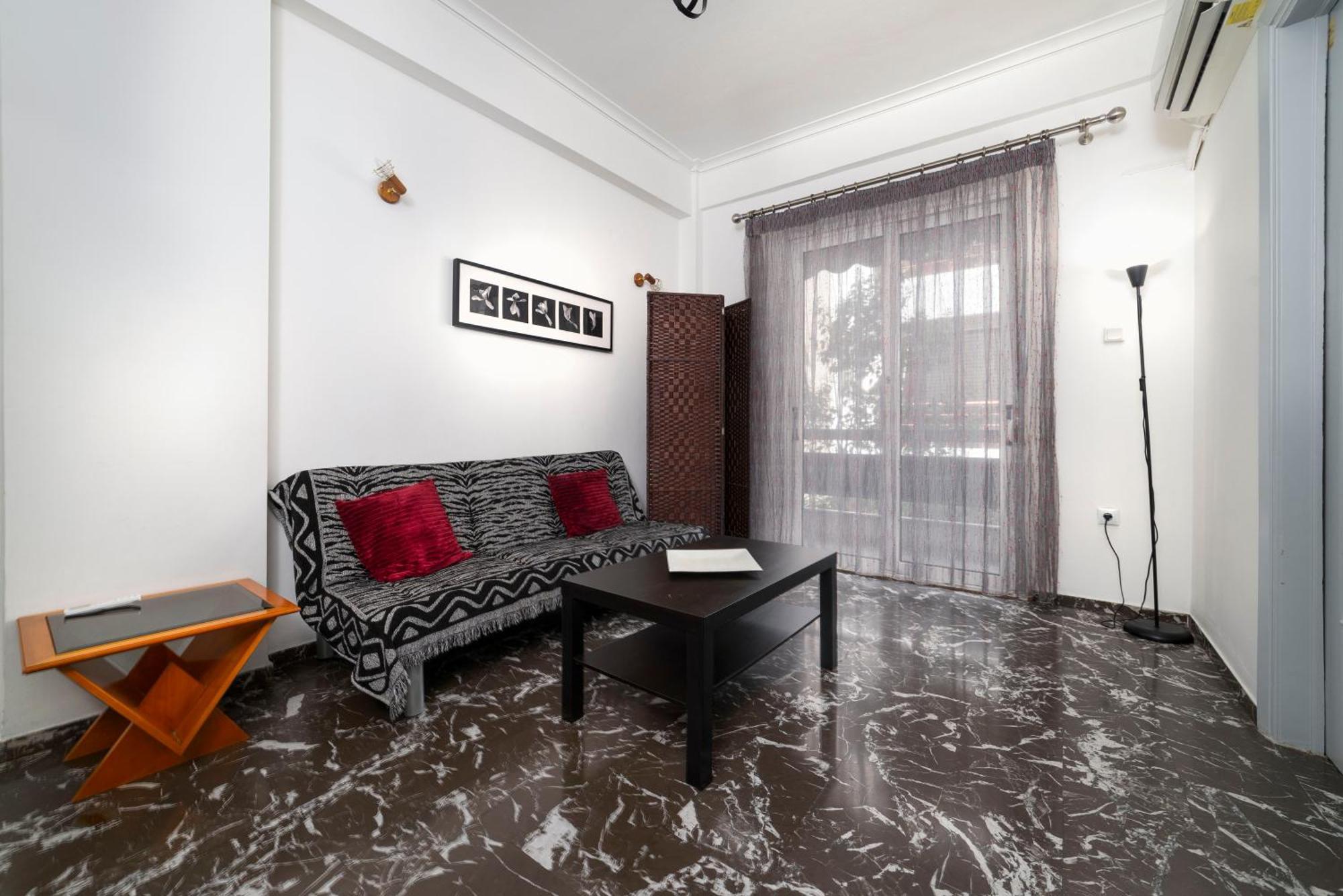 Local Urban Living 2Bd Apartment In Афины Экстерьер фото